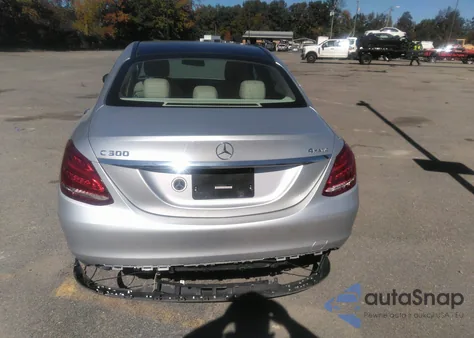 2017 Mercedes-Benz C 300 Luxury 4Matic from USA, damaged, VIN 55SWF4KB7HU206216